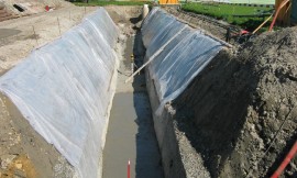 Grundwasserabsenkung, Böschungssicherung und Betonplatte