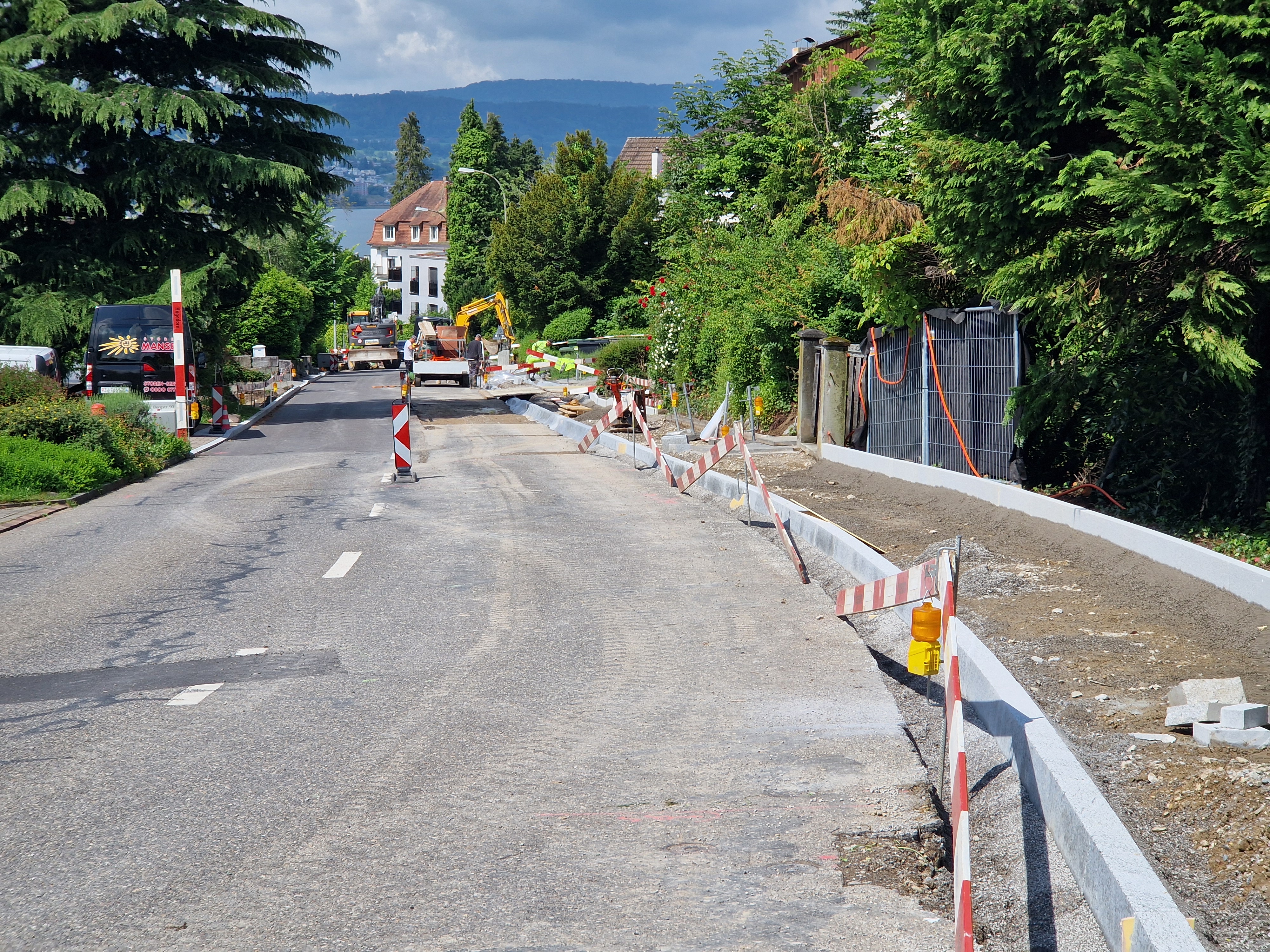 Sanierung Bergstrasse, Seestrasse bis Glärnischstrasse, 8708 Männedorf
